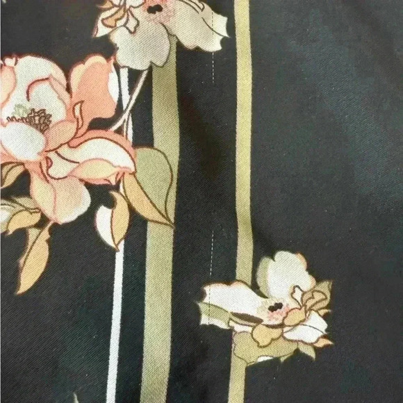 Apt 9 Women’s Tie Front or Back Floral Size Small Shirt Blouse Black Pink - Picture 3 of 7